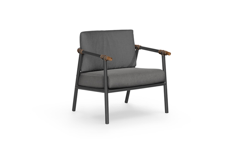 Icaro Easy Chair – +SENSE Easy Chair & Sofa