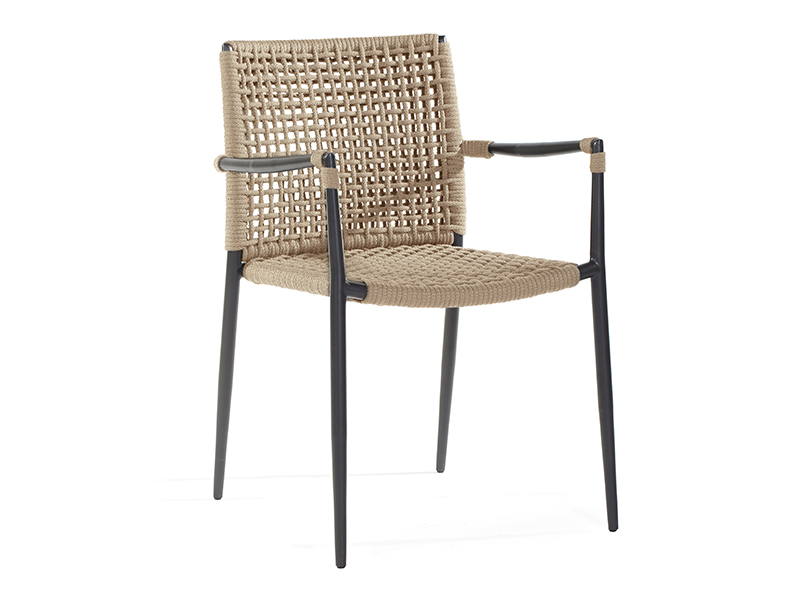 ryo dining chair